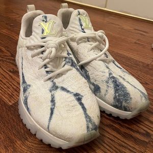 Louis Vuitton V.N.R Sneakers